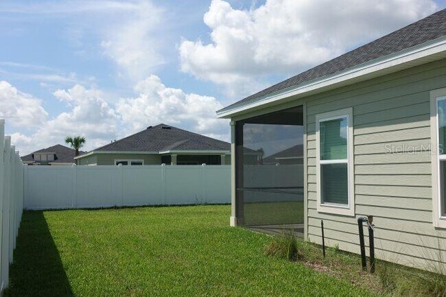 Building Photo - 9130 SW 58th Cir