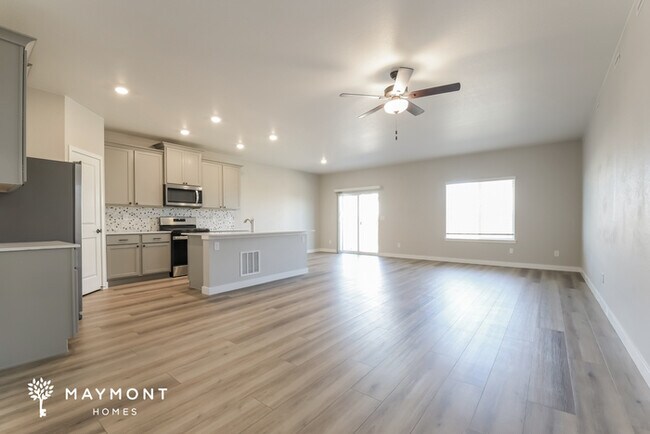 Building Photo - 17975 E 94th Dr