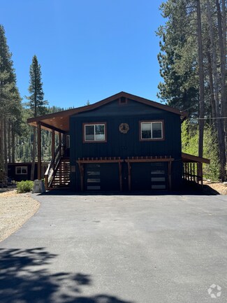 Building Photo - 11869 Deerfield Dr