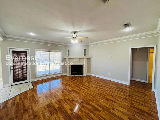 Foto del edificio - 236 Holmar Dr