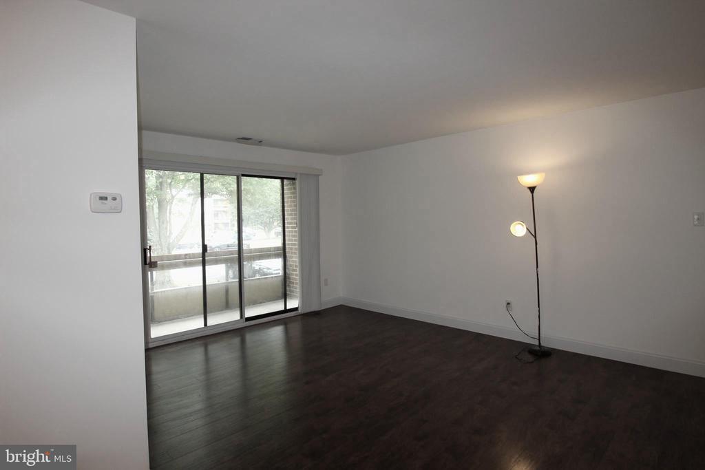 Foto principal - 1001 Scarlet Oak Ct