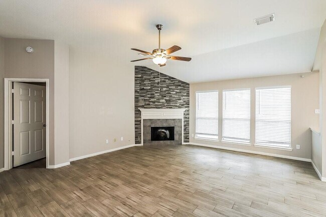 Building Photo - 5113 Orange Blossom Ct