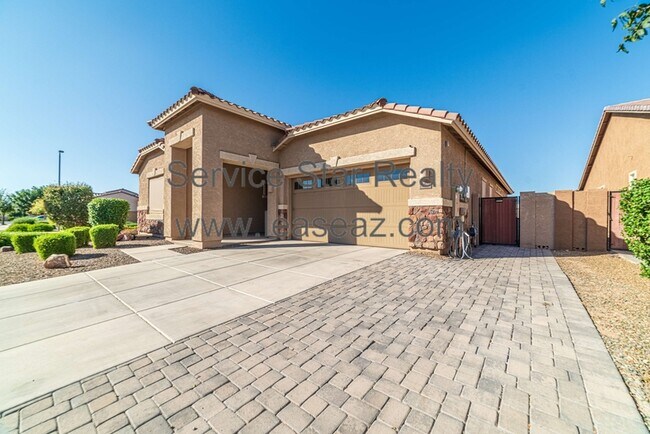 Building Photo - 21504 E Pecan Ct