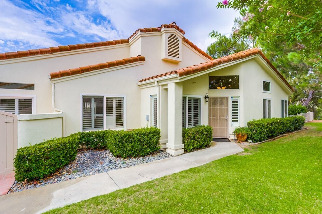 Foto principal - 3 bed, 2 bath Single Family Home in North ...
