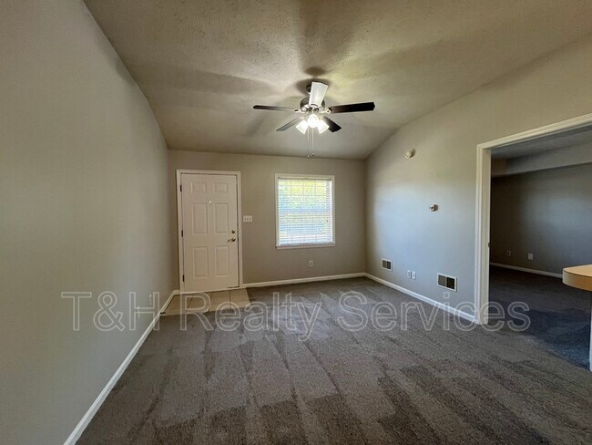 Building Photo - 177 Andrews Blvd