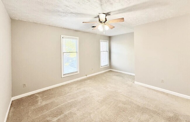 Foto del edificio - 4013 Heather Ct