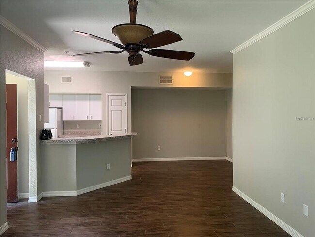 Foto del edificio - 6308 Raleigh St