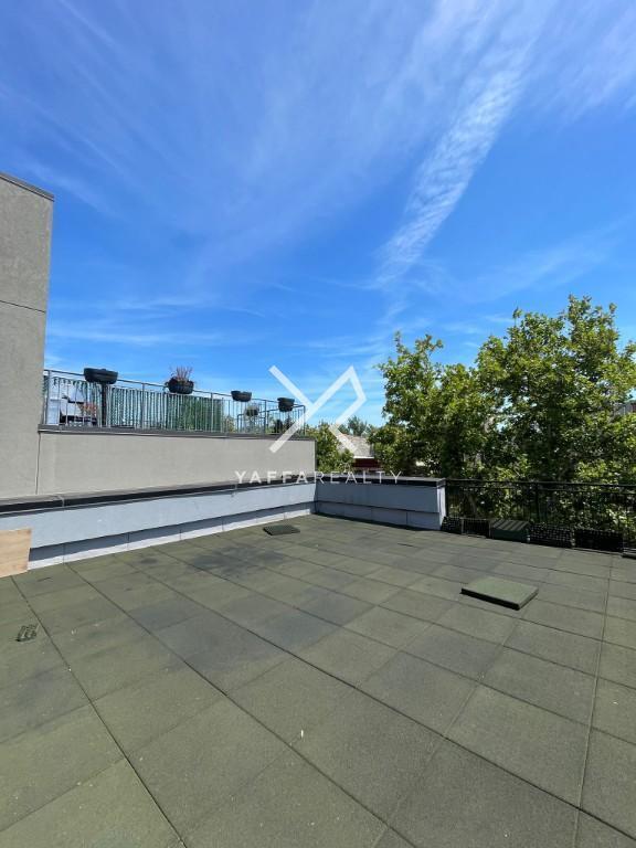 Primary Photo - 2 bedroom in BROOKLYN NY 11221