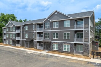 Building Photo - 2895 Easton Ave