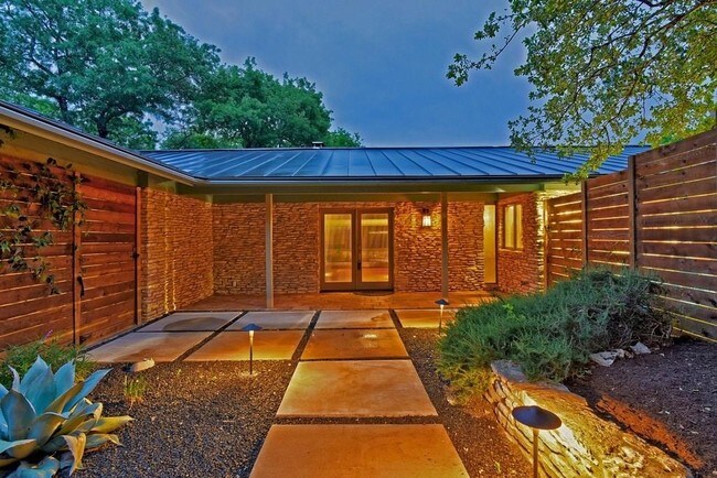 Foto del edificio - 1419 Redbud Trail