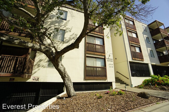 Foto del edificio - 2511-2515 Parker St