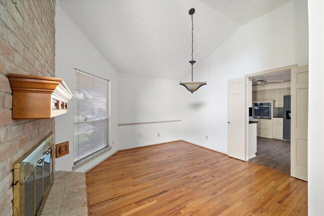 Foto del edificio - 14226 Woodnook Dr