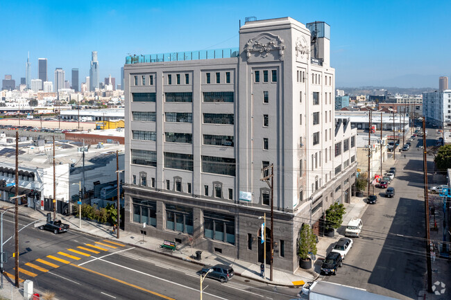 Building Photo - The Walnut Building