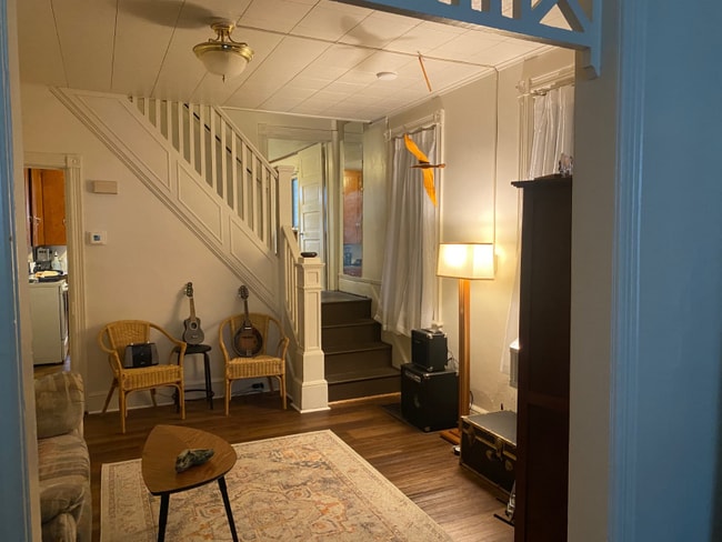 Building Photo - 136 N Locust St