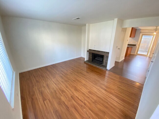 Foto del edificio - 2 Bed 1.5 Bath Condo In Concord (Northwoods)