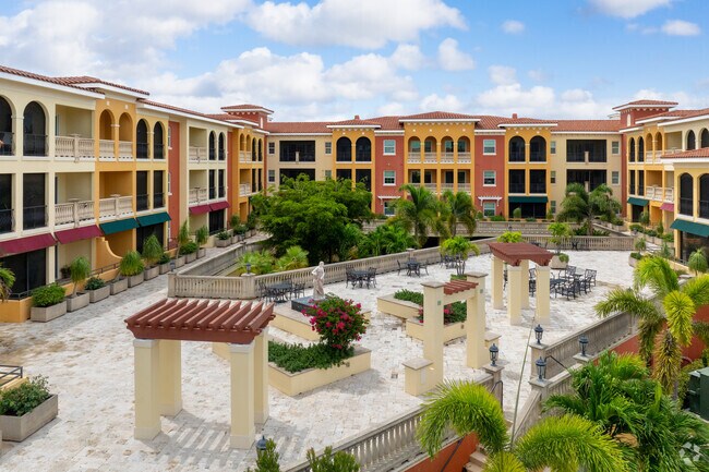 Ángulo de construcción alternativo - Genova Luxury Condominiums