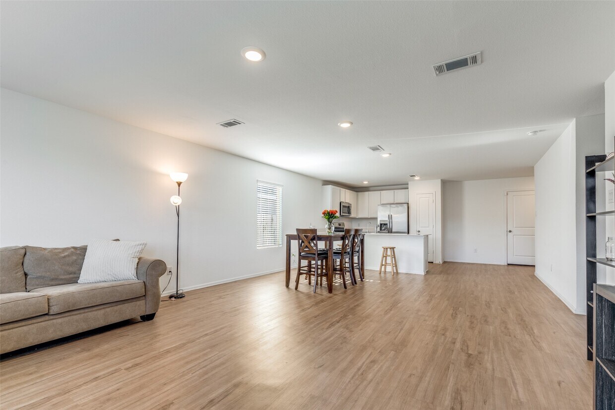 Foto del edificio - 22835 Prairie Dog Rd