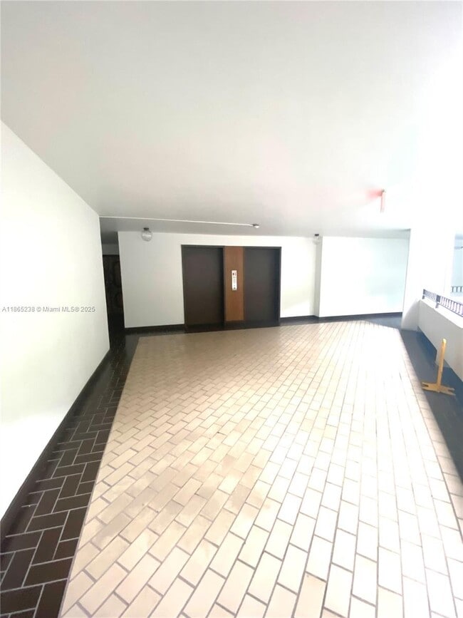 Foto del edificio - 13953 Kendale Lakes Cir