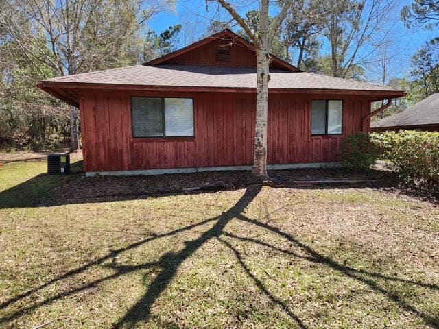 Building Photo - 6 Whispering