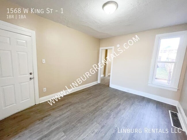 Building Photo - 1568 W King St