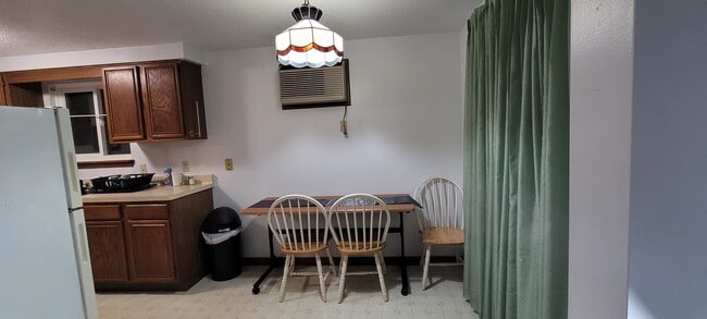 Foto del edificio - 2737 Alder Creek Dr S
