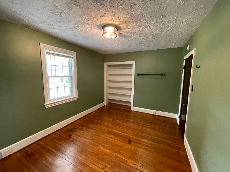 Primary Photo - 222 Liberty St