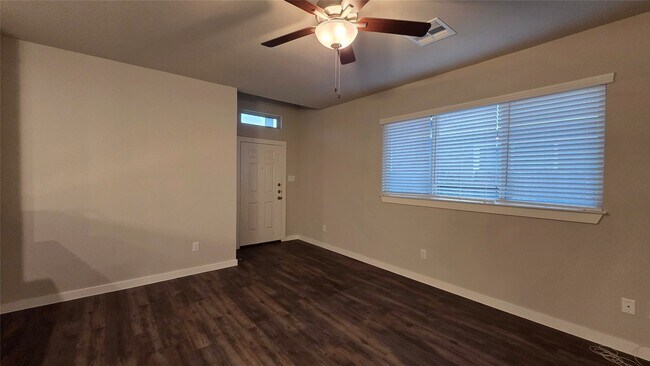 Foto del edificio - 9773 Grosbeak Ln