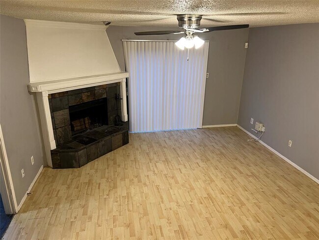 Building Photo - 4258 Madera Rd