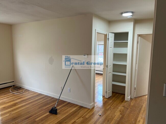 Building Photo - 2 Nixon Ln