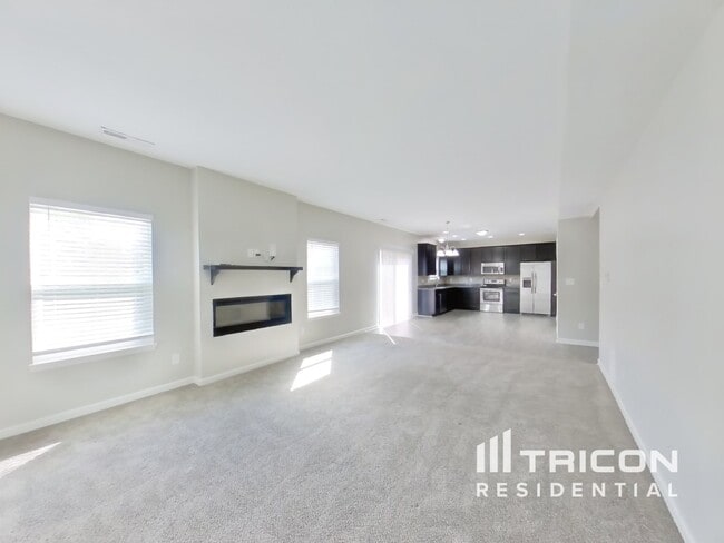 Foto del edificio - 371 Wakefield Ct