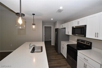 Building Photo - 152 Red Cedar Park