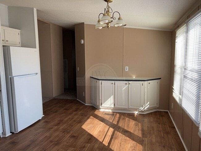 Foto del edificio - 3406 Valencia Dr