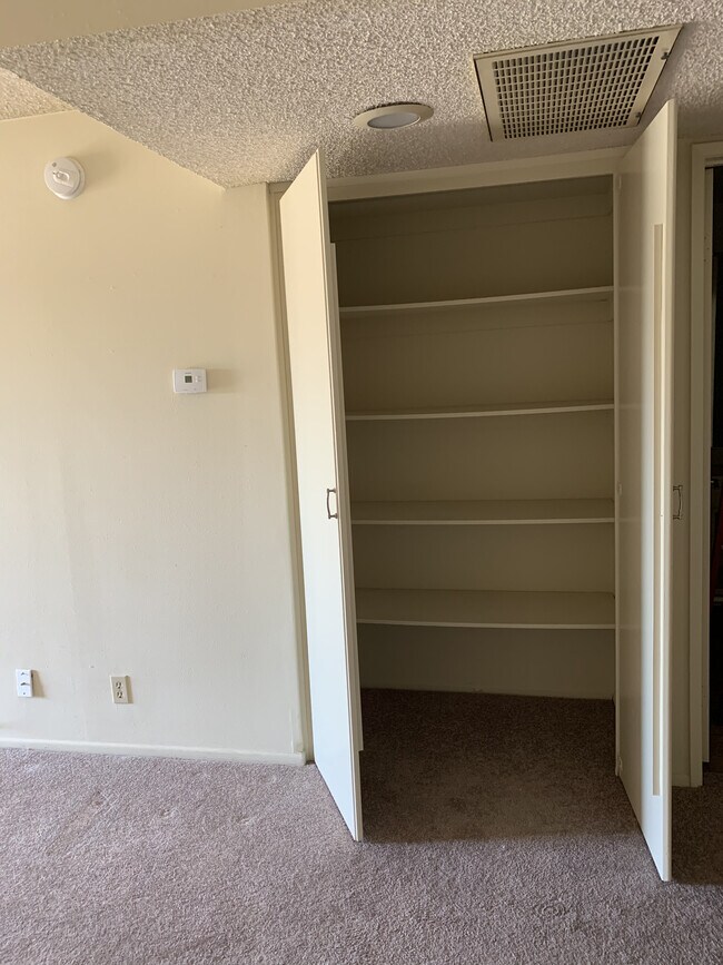 hall closet - 3724 Glendon Ave