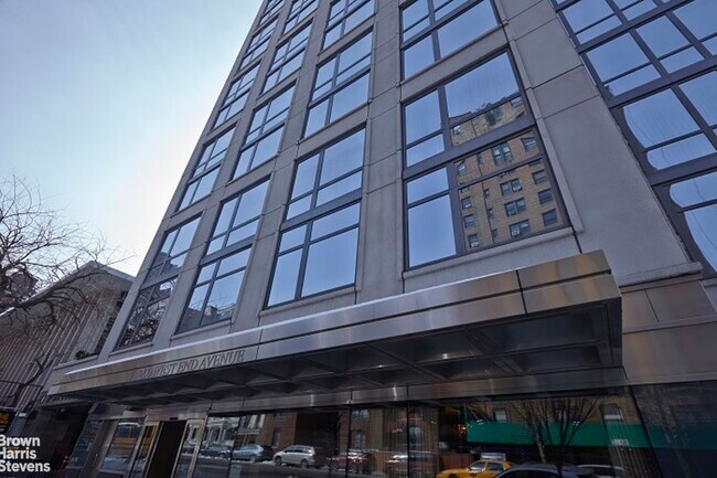 Building Photo - 200 West End Ave