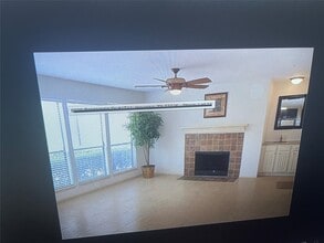 Building Photo - 8020 Braesmain Dr