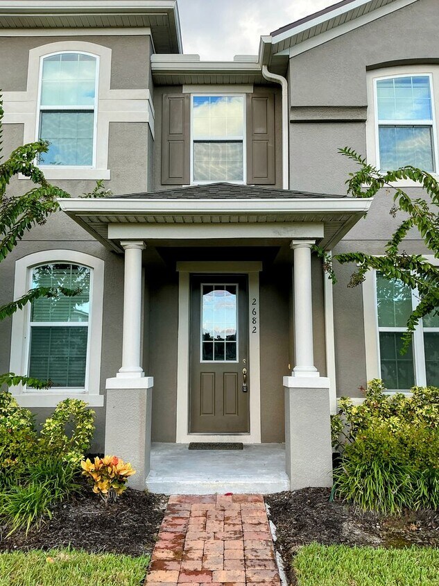 Foto principal - REDUCED!!! Conveniently Located PET FRIEND...