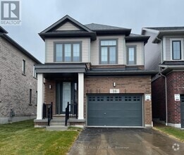 Building Photo - 16 Crossmore Cres