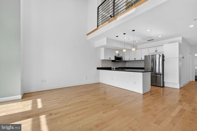 Building Photo - 1328 Maryland Ave NE