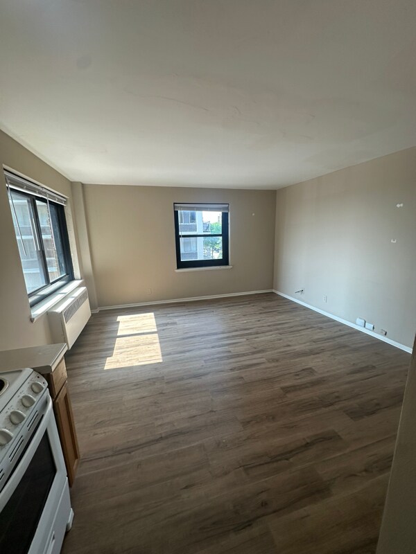 Foto del edificio - 1646 N Prospect Ave