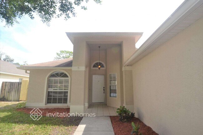 Building Photo - 1928 Kettler Dr