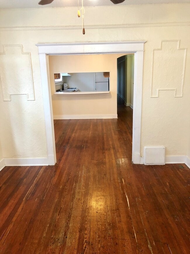 Photo - Spacious 3BD, 2 Story Home, Two Full Baths, & Driveway! Backyard Too