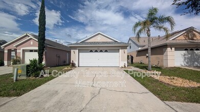 Building Photo - 6047 White Sails Dr