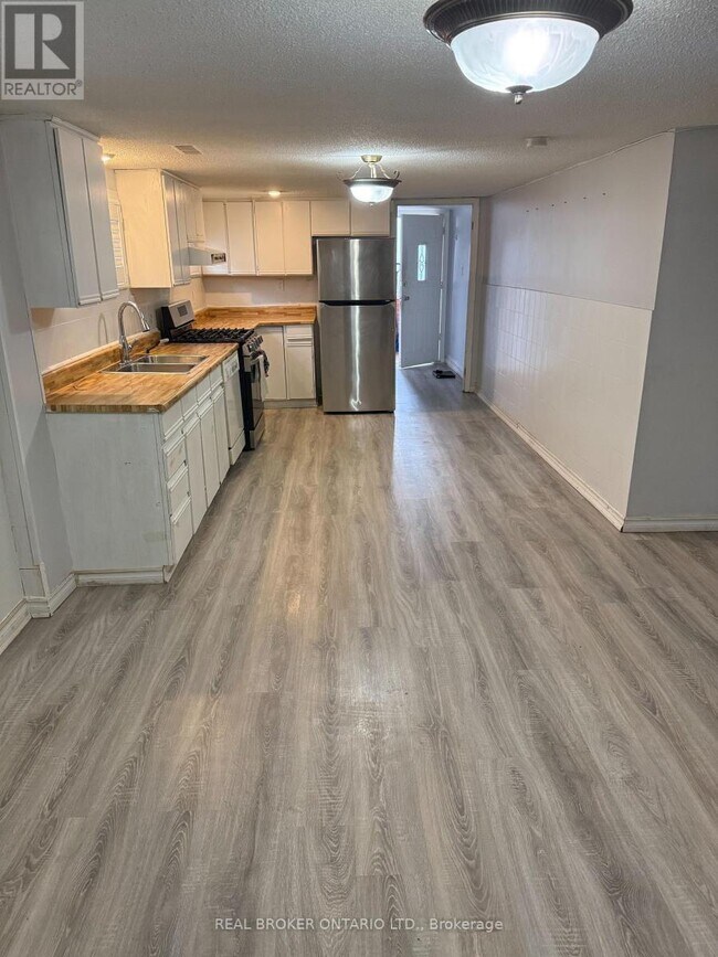 Photo du bâtiment - 136 Cabana Dr