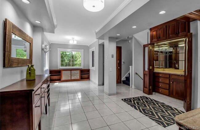 Foto del edificio - 320 Lincoln Pkwy