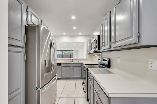 Photo - 11364 SW 87th Ter House