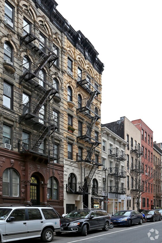 239 W15th ¡St - 239 W 15th St