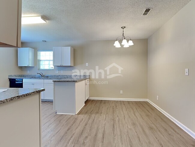 Foto del edificio - 131 Kingsbridge Dr