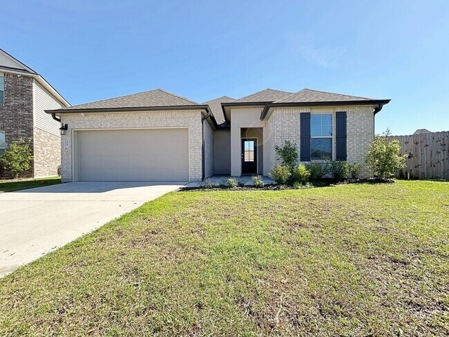 Building Photo - 3 Bedroom New Construction Home
