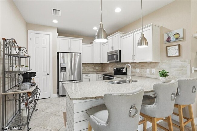 Foto del edificio - 5769 Mayflower Way