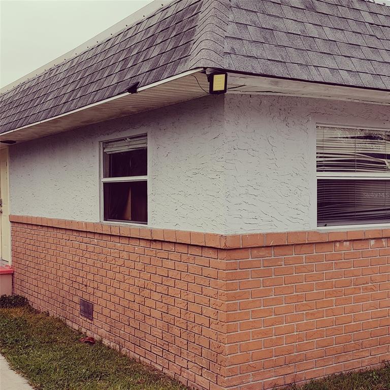 Primary Photo - 1215 Skyview Blvd